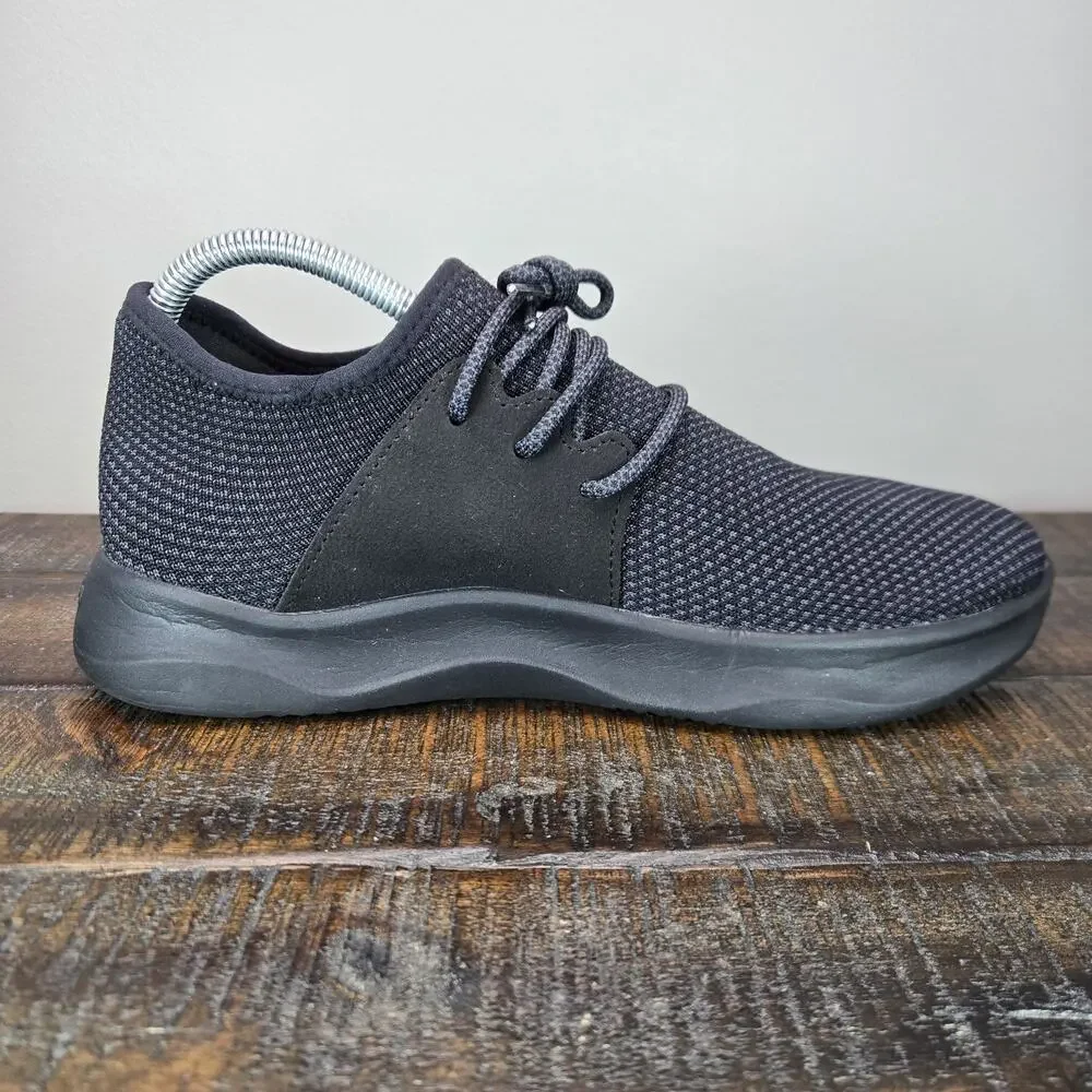 NEW Vessi Everyday Sneaker Mens Size 8 Lace Up Waterproof Shoe Sneaker All Black